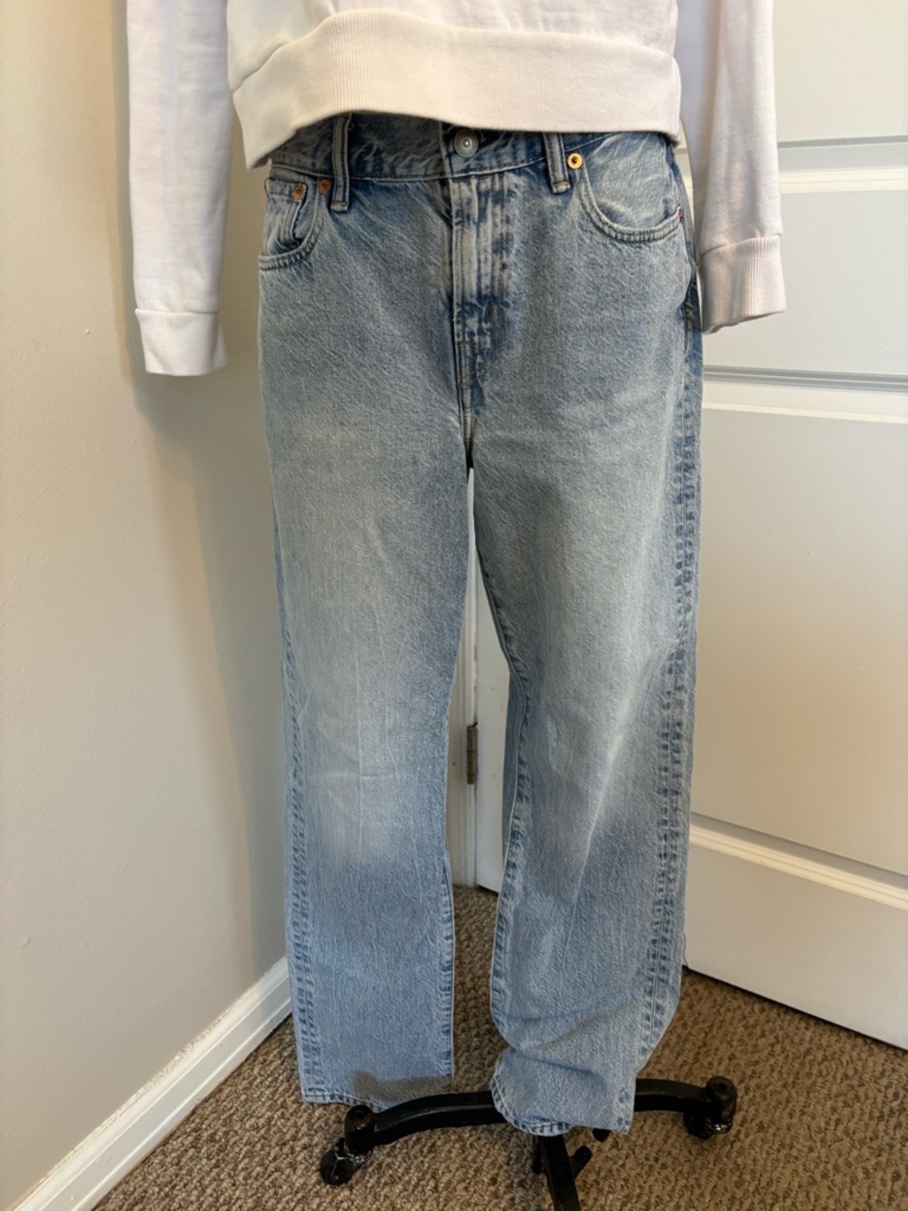AE 77 Premium Slouch Jeans 2 - Picture 2 of 6